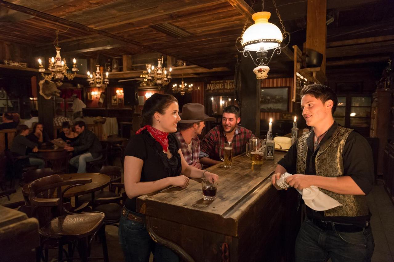 Pullman City Westernstadt เอกิง ภายนอก รูปภาพ