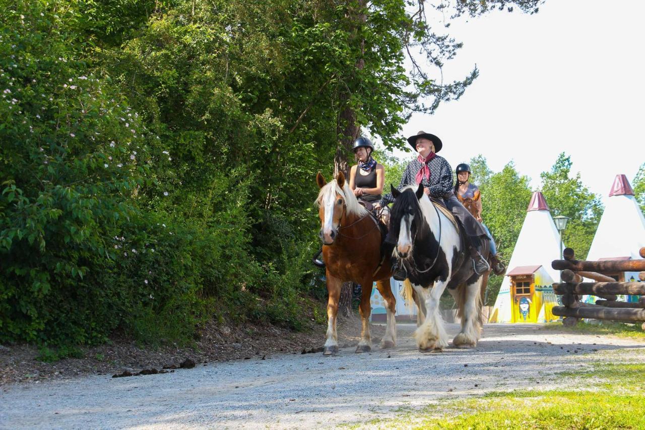 Pullman City Westernstadt เอกิง ภายนอก รูปภาพ