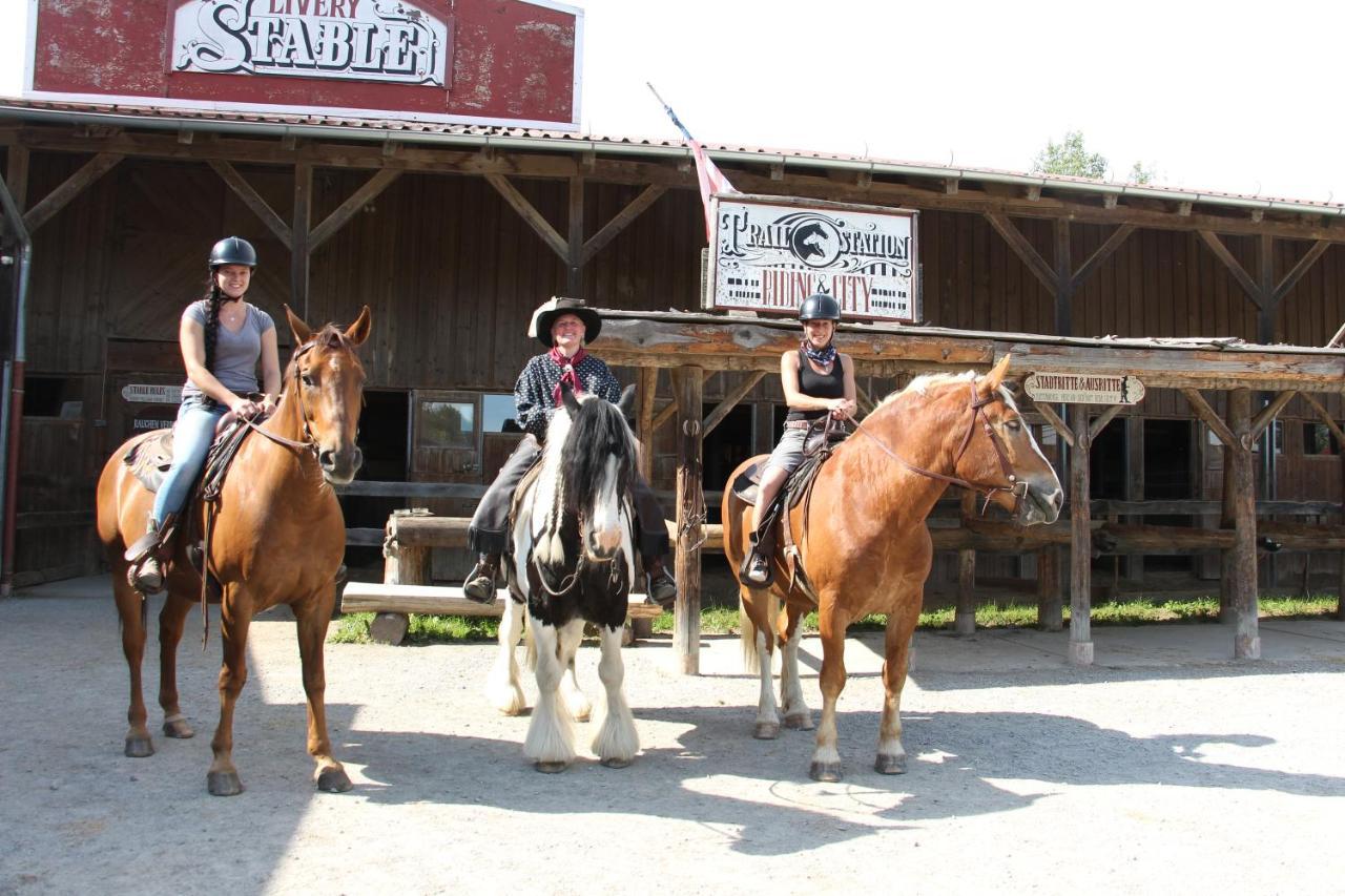 Pullman City Westernstadt เอกิง ภายนอก รูปภาพ